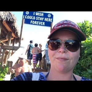 Meet your Posher, Megan